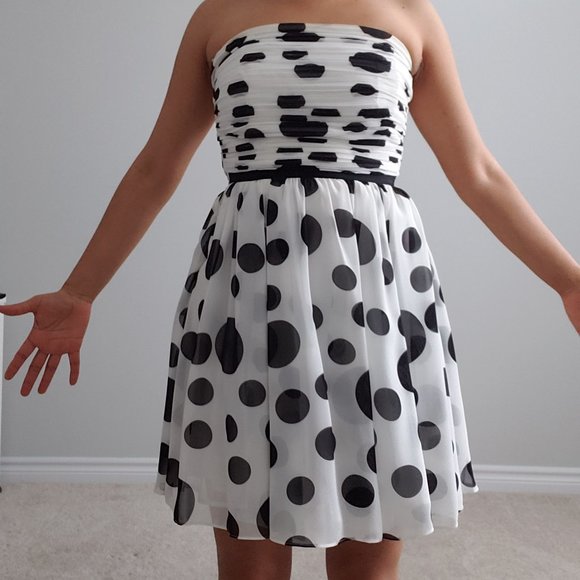 Strapless Polka Dot Guess - Picture 4 of 7